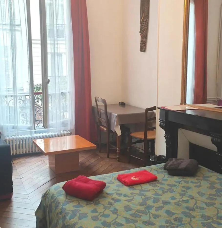 Central Room In Παρίσι